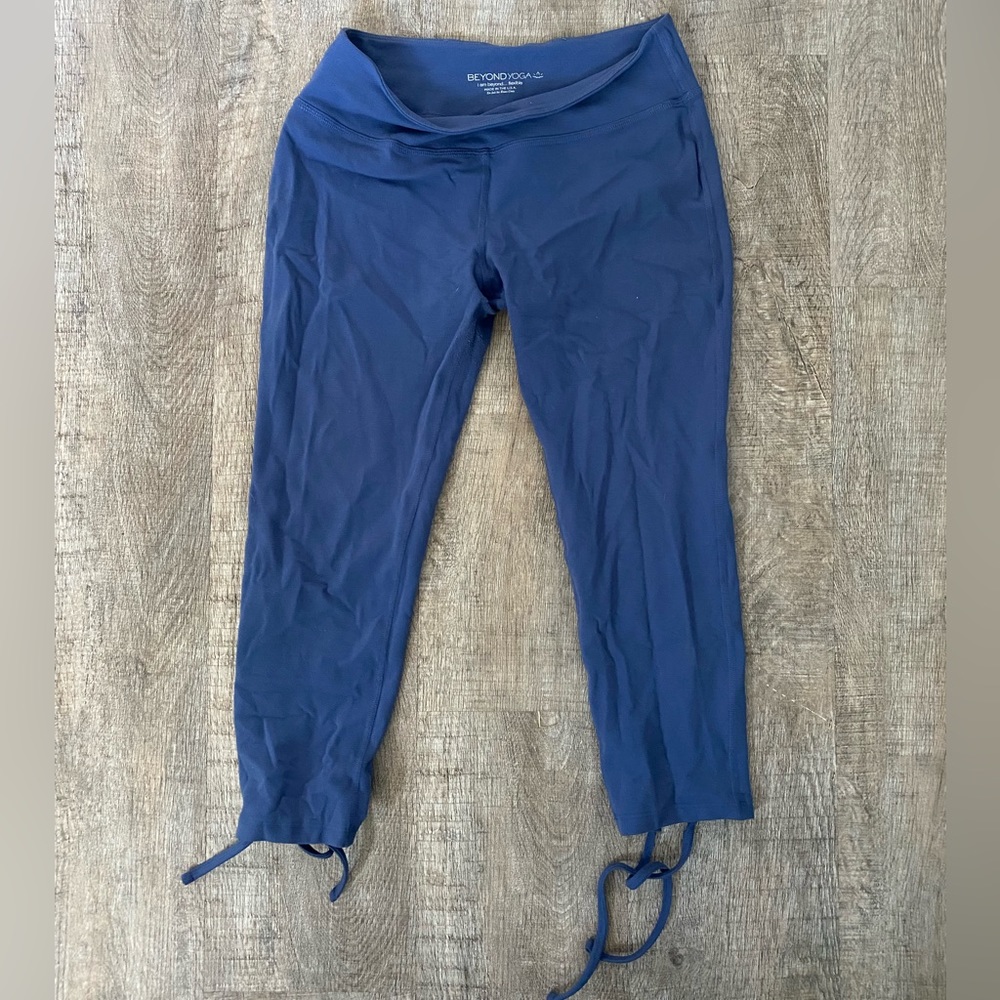 Beyond Yoga short leggings